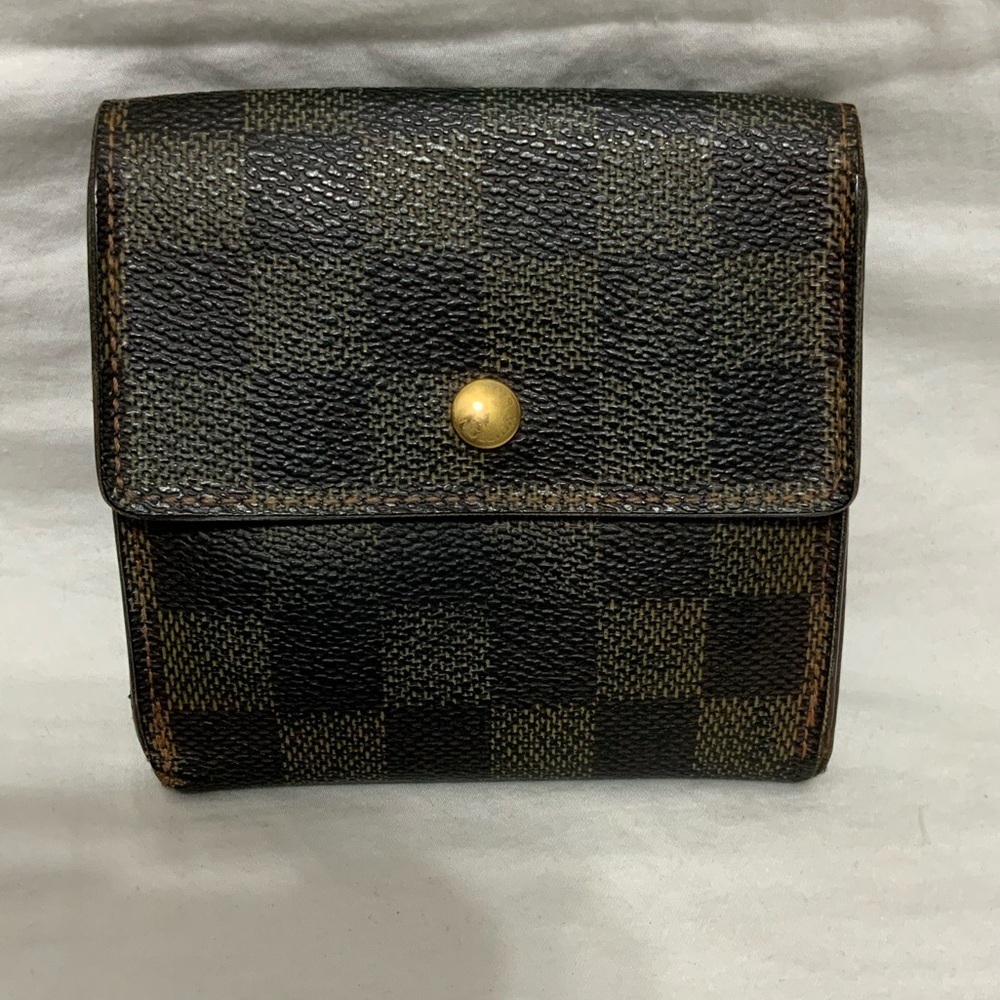 Louis Vuitton Damier Compact Wallet